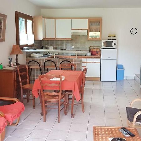 Saint Raphael - Appartement dans villa au calme à Valescure Extérieur photo