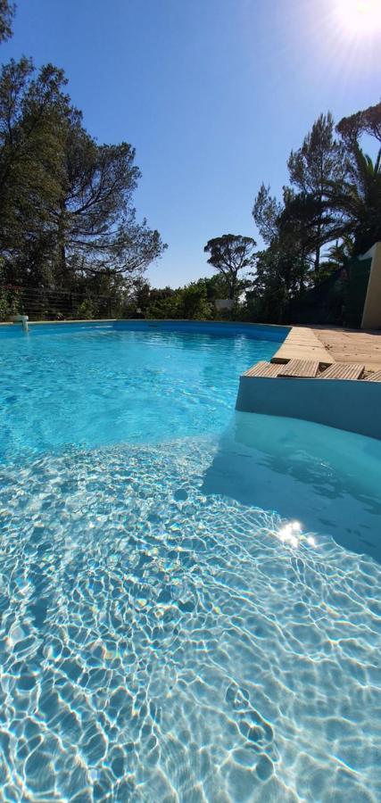Saint Raphael - Appartement dans villa au calme à Valescure Extérieur photo